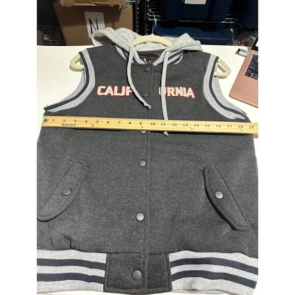 BB Jeans California varsity vest size L NWT - Picture 4 of 5